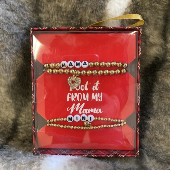 ❤️ NWT MOMMY & ME Matching Beaded Bracelet Set(s) • Happy Valentines 💌 Day! - Picture 1 of 8